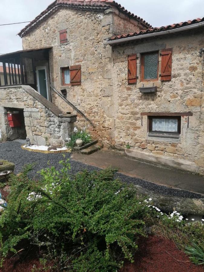 Chambre D'Hote De La Petite Toscane D'Auvergne Isserteaux Exterior foto